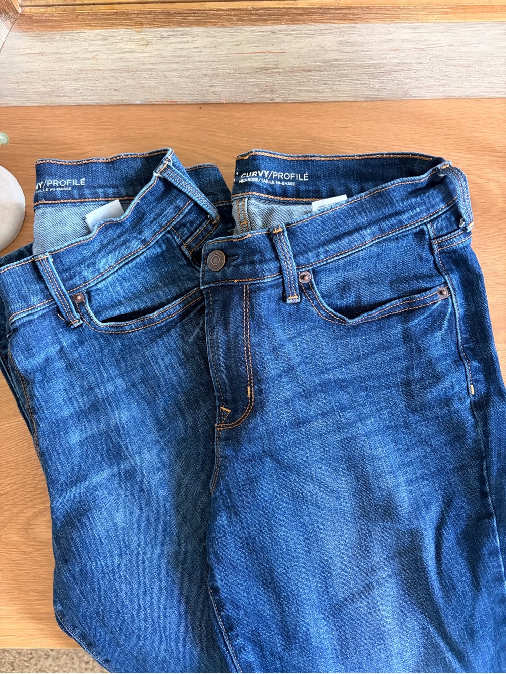 Old Navy Bundle of 2 Size 4 Short Mid Rise Curvy Jeans